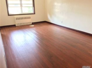 8440 57th Rd, Flushing, NY 11373