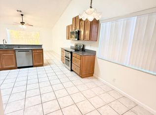 5609 Descartes Cir, Boynton Beach, FL 33472