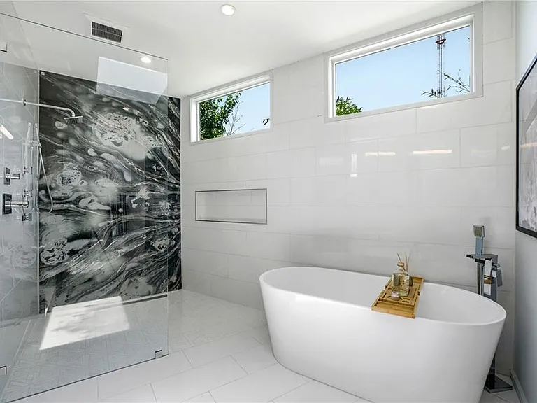 715 Ralph McGill Blvd NE — Photo 29