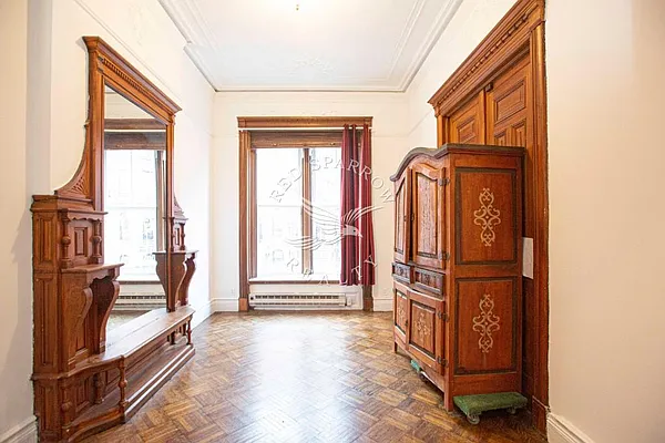 Rented by Red Sparrow Realty Group | media 8