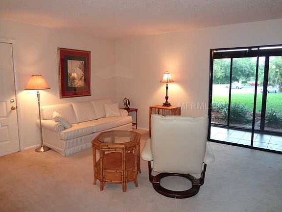 4th image of 3205 Fox Chase Cir N APT 103