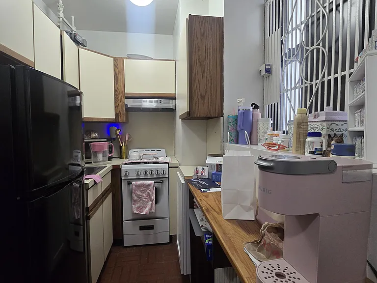 504 W 110th St #1O — Photo 5
