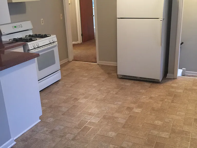 429 E Jarvis Ave — Photo 32