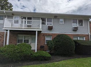 5B Hemlock Dr APT 98, Bay Shore, NY 11706
