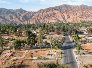 344 E Las Flores Dr, Altadena, CA 91001