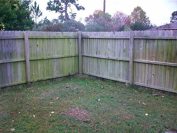 4th image of 2411 Houston Cir
