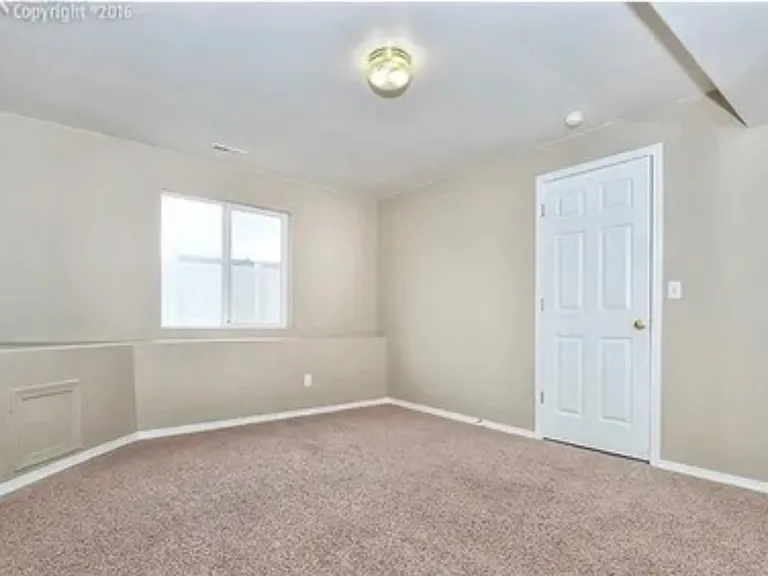 4940 Balsam St — Photo 15