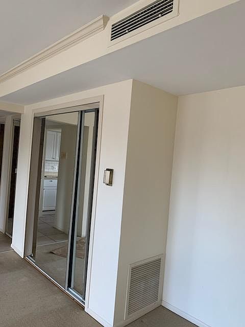 1st image of 120 Riviera Dr
