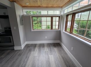 35 S Main St, Pittsfield, NH 03263