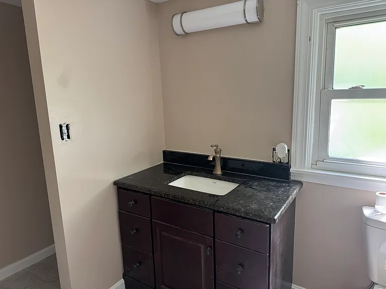 6917 Daisy Ave — Photo 4