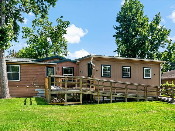 2nd image of 22891 Woodland Dr