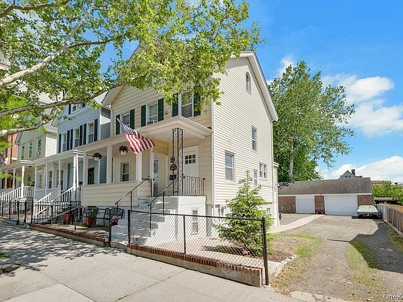 3rd image of 144 Beekman Avenue