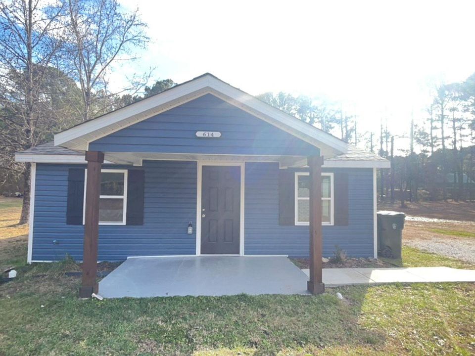 1st image of 614 Maple Rd