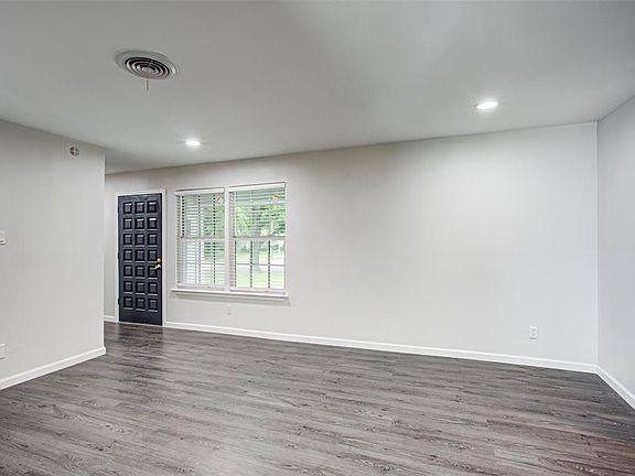 4th image of 8827 Jennie Lee Ln