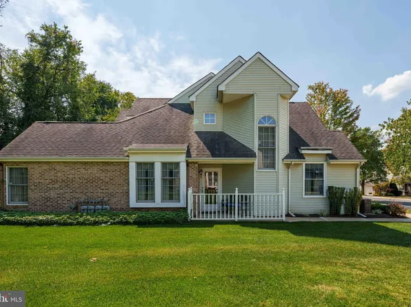 31 Standiford Ct, Wilmington, DE 19804