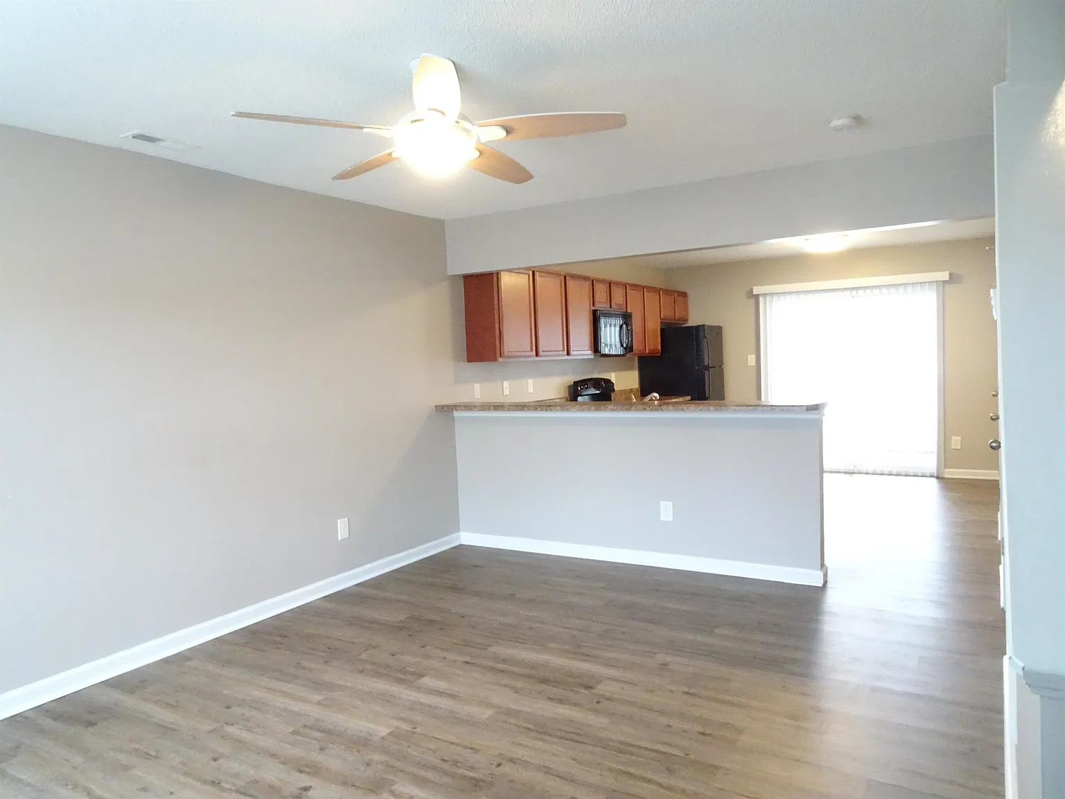 4001 Grandeur Ave — Photo 3