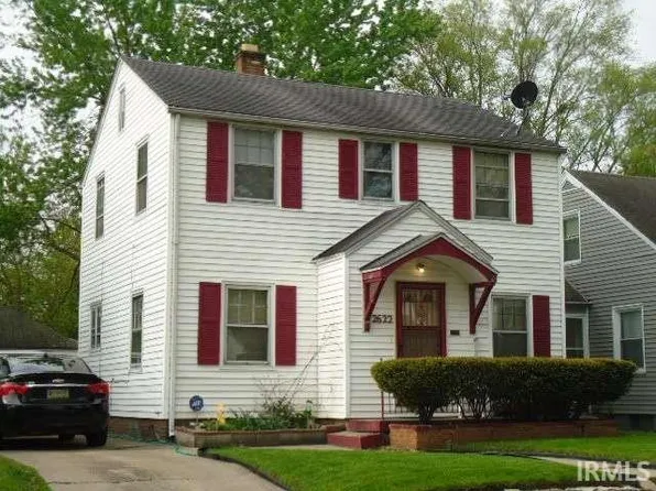 2622 Fredrickson St, South Bend, IN 46628