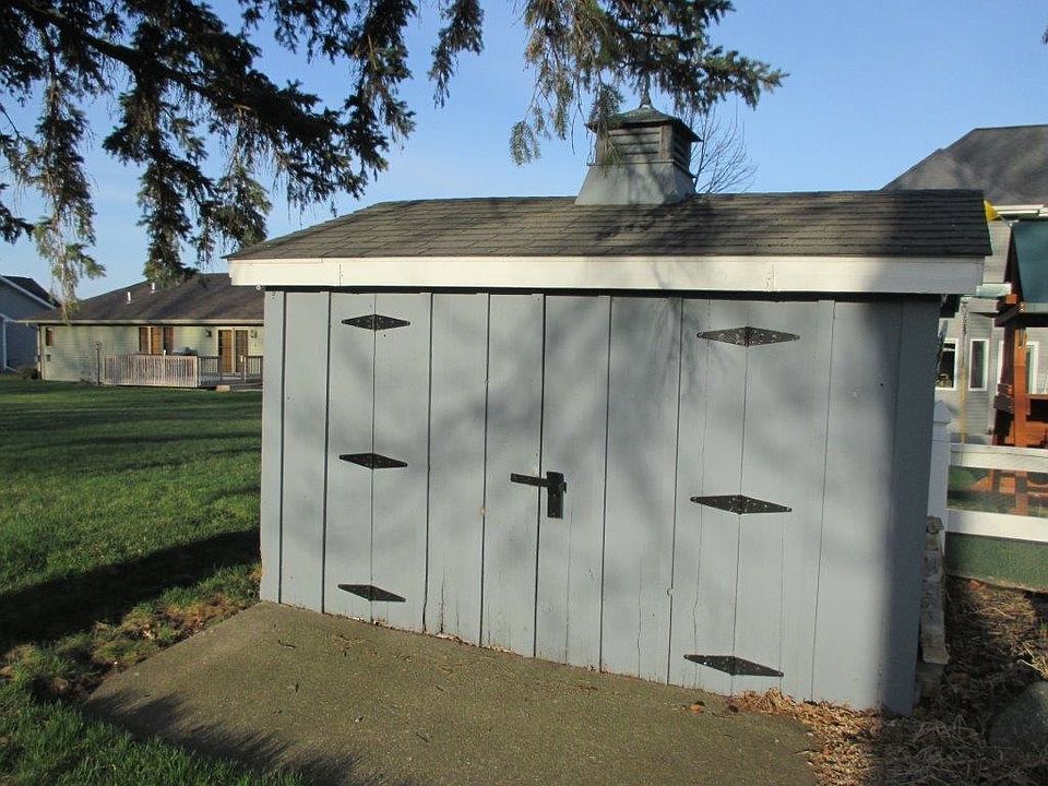 2nd image of 1209 W 3rd St