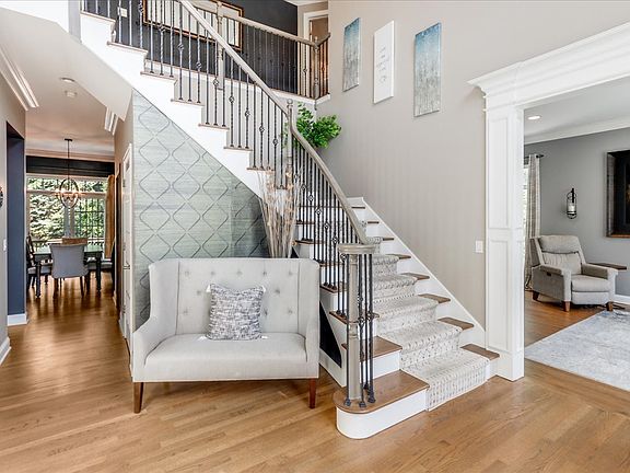 3rd image of 9030 Montrose Ct