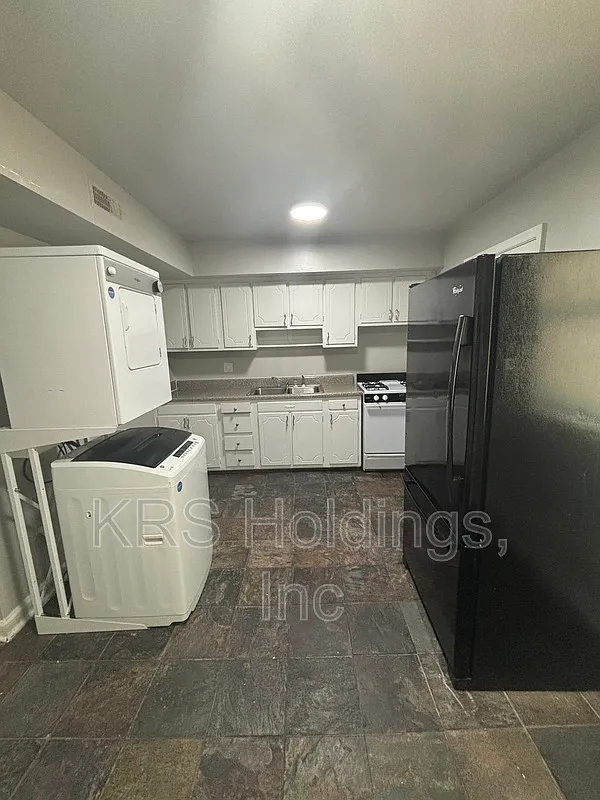 2 bed, 1.0 bath, 800 sqft, $1,395 — Photo 4