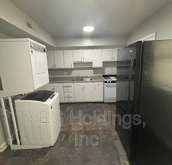 2758 Goolsby Ave — Photo 4