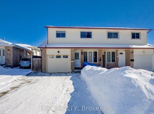 52 Uxbridge Cres, Kitchener, ON N2E 2P8