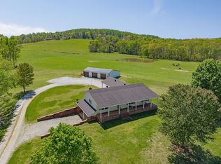 170 Champagne Ln, Rock Island, TN 38581