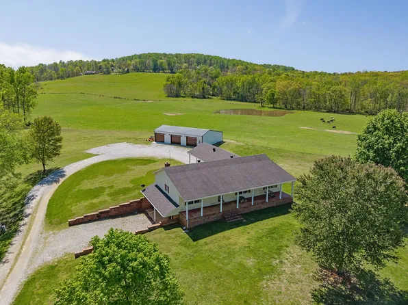 170 Champagne Ln, Rock Island, TN 38581