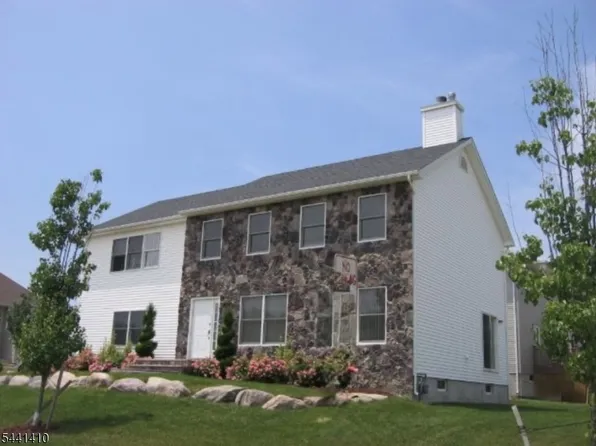 41 Nicole Ln, Parsippany-Troy Hills Twp., NJ 07054