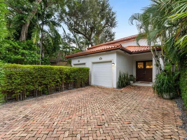 3068 Shipping Ave, Coconut Grove, FL 33133