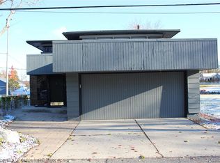 1493 Rivona Dr, W Bloomfld Tw, MI 48328