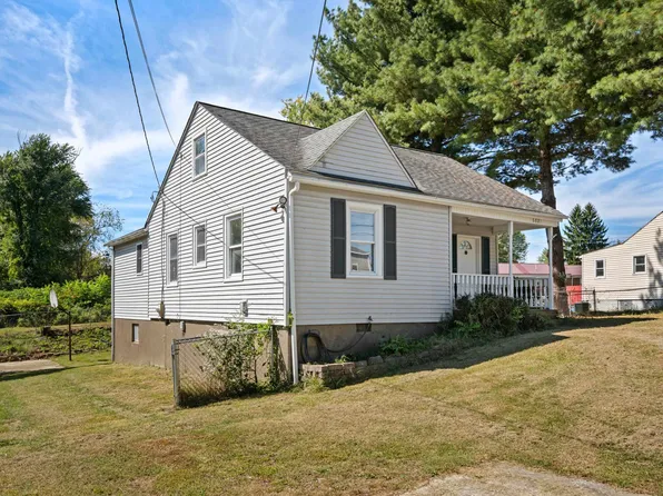 6821 Pulaski Ave, Radford, VA 24141