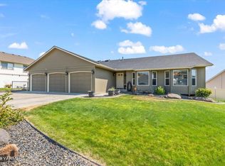 5602 Channel Dr, Yakima, WA 98901