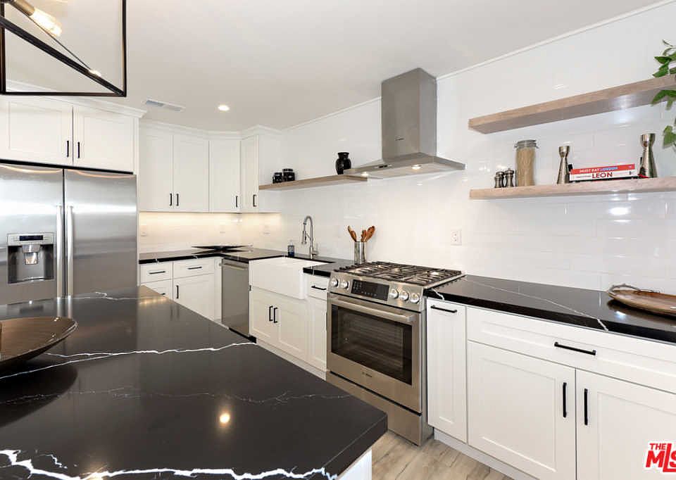 1st image of 4339 N Radford Ave #4