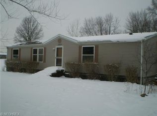 1933 Wright Rd, Akron, OH 44320