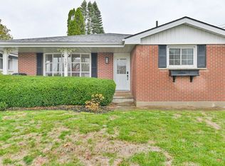 121 Palmer Rd, Belleville, ON K8P 4C7