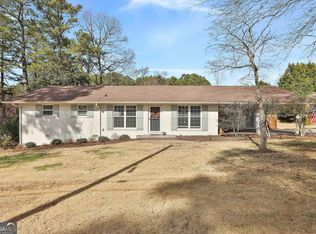 202 N Chilton Cres, Lagrange, GA 30240