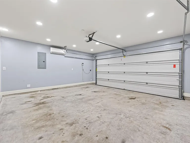20731 Calloway Crest Ct — Photo 39
