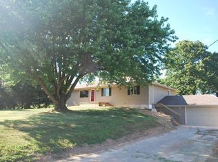 4269 E Farm Road 104, Springfield, MO 65803