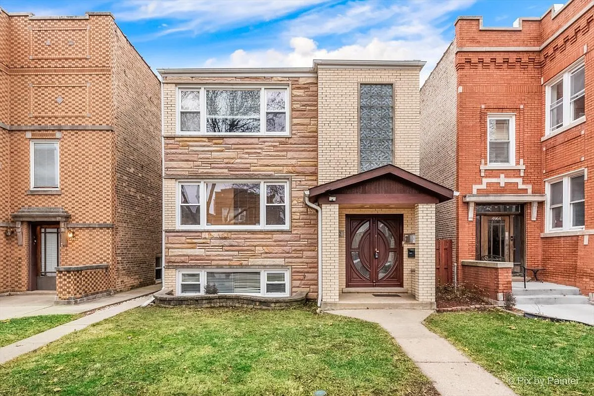 3 bed, 1100 sqft, $2,200 — Photo 1