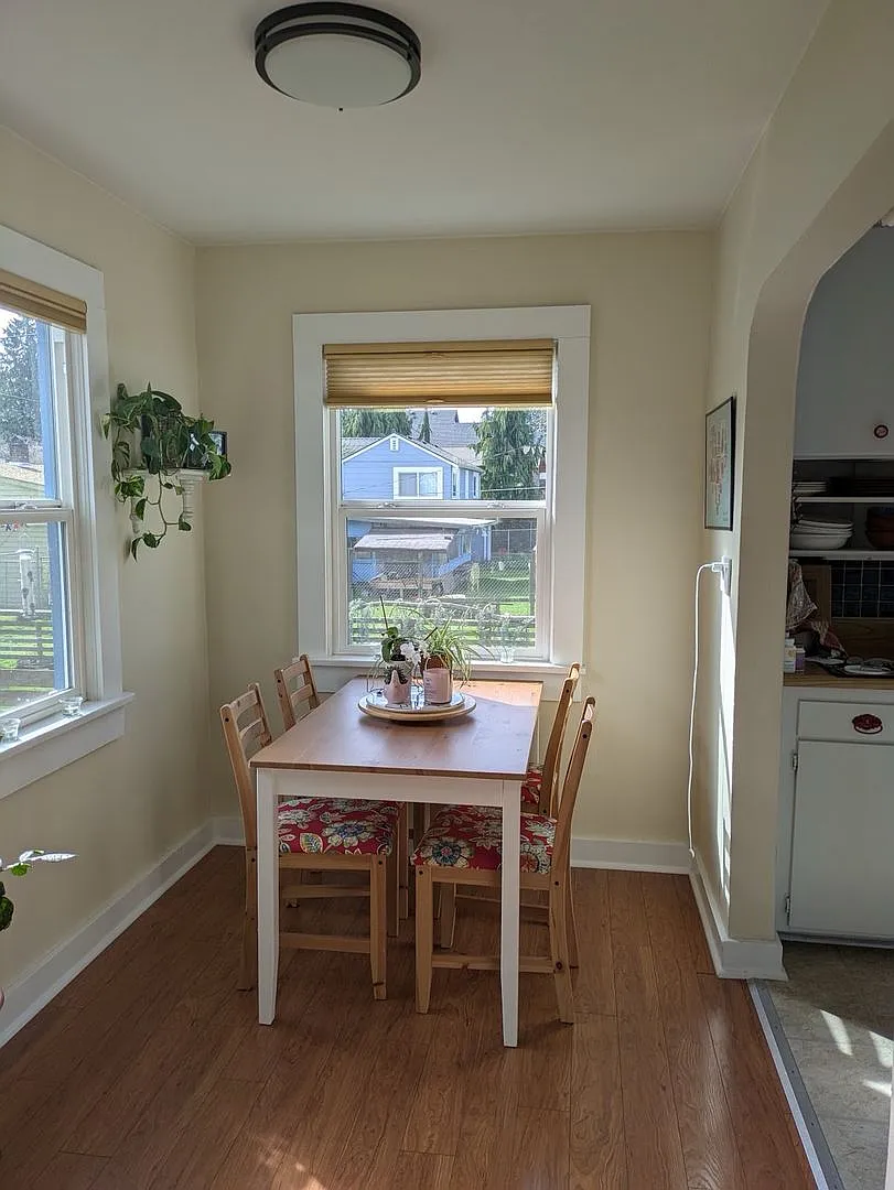 Must See North Seattle Home — Photo 4