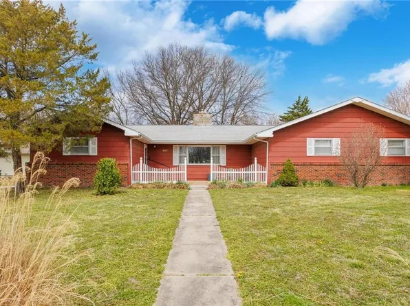 402 W McKinley St, Frontenac, KS 66763