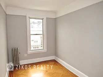 Rented by Zikos Realty Services