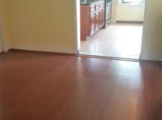 3043 32nd St APT 2, Astoria, NY 11102