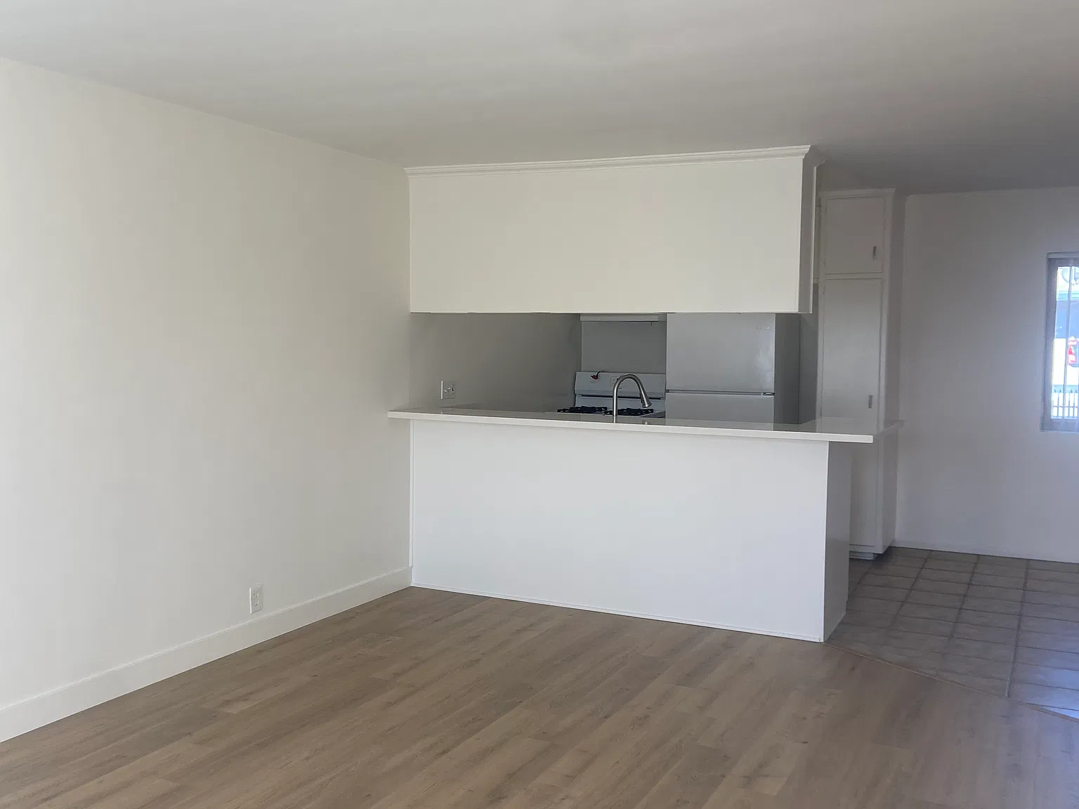 628 S Catalina Ave — Photo 1