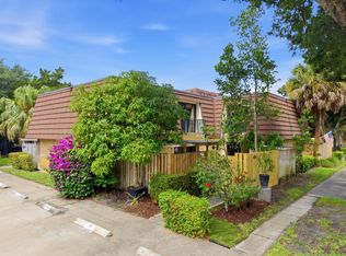 2213 22nd Lane, Palm Beach Gardens, FL 33418