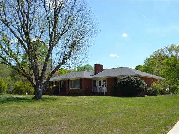 674 Priddy Loop, Stoneville, NC 27048