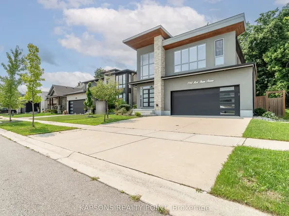 2368 Red Thorne Ave, London, ON N6P 0E8