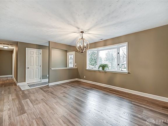5th image of 1442 Quail Ln