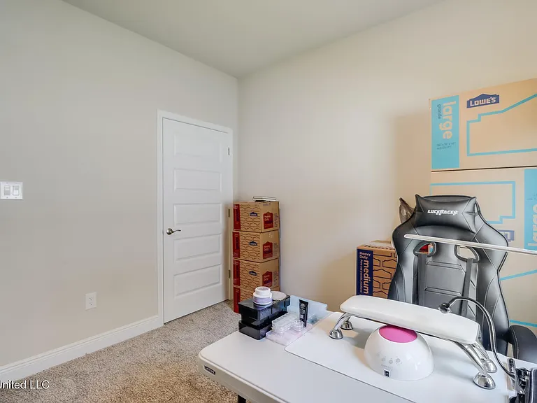 7820 Coral Ln — Photo 15